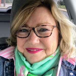 Meet your Posher, Nancy